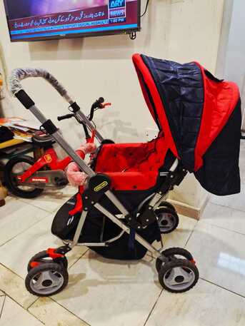 Jeddah, Baby & Kid Stuff, SAR 70,  Study Table With2 Chairs Bicycal And Stroller