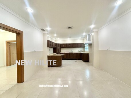 Kuwait City, Apartments, Flats, Houses & Villas, KWD 750/month,  3 BR,  Renovated 3BR Floor For Rent In Al-Qurain