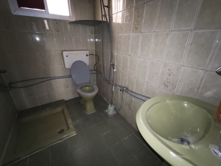 Gudaibiya, Apartments, Flats, Houses & Villas, BHD 140/year,  1 BR,  Gudaibiya:- Groundfloor Studio Flat On Rent With Ewa..