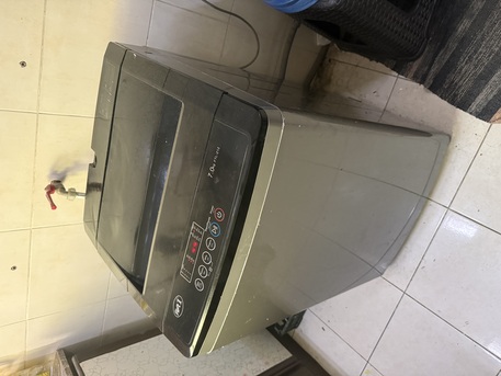 East Riffa, Appliances, BHD 20,  Washing Machine, Dressing Table , Dining Table, Gas Stove And Cylinder For Sale
