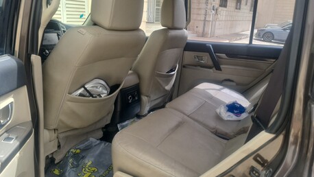 Riyadh, Vehicles, Cars & Trucks , SAR 52000,  Mitsubishi Pajero,  2020,  Automatic,  160000 KM,     GOLD Edition Model Immaculate Condition 52000 Sar For Sale