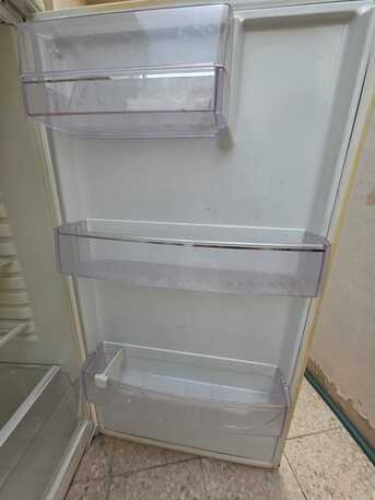 Riyadh, Household Items, SAR 500,  KELVINATOR Refrigerator With Freezer