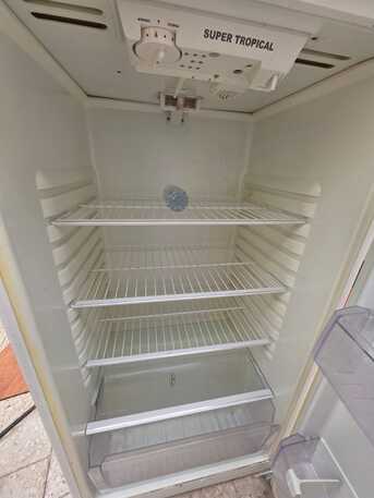 Riyadh, Household Items, SAR 500,  KELVINATOR Refrigerator With Freezer