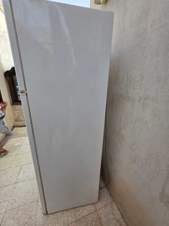 Riyadh, Household Items, SAR 500,  KELVINATOR Refrigerator With Freezer