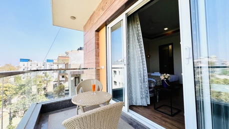 Gurgaon, Apartments, Flats, Houses & Villas, INR 3400/day,  Furnished,  Studio,  450 Sq. Feet,  Studio Designer Pet-friendly Home Near Medanta Medicity Hospital