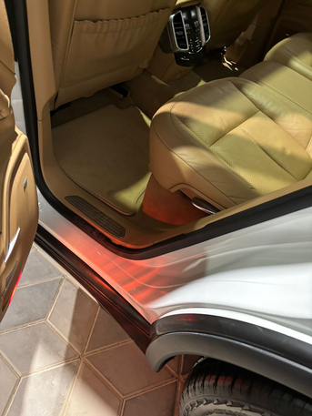 Al Fayha, Items Wanted, Porsche Cayenne 2013