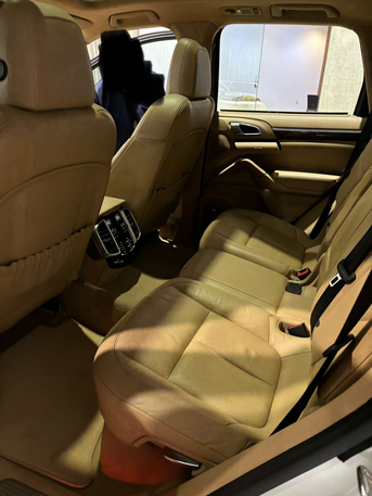 Al Fayha, Items Wanted, Porsche Cayenne 2013