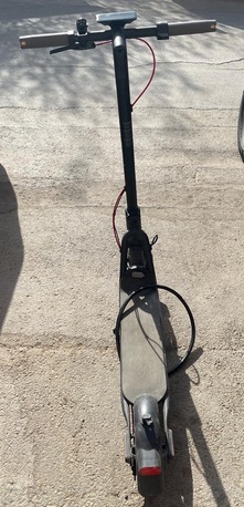 Riyadh, Bicycles, SAR 500,  NAVEE V25i Pro Electric Scooter 25KM/H