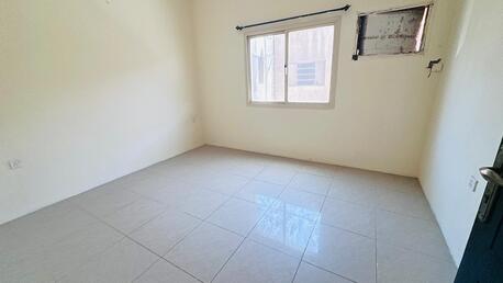 Manama, Apartments, Flats, Houses & Villas, BHD 200/month,  2 BR,  Flat For Rent In Manama Behind Shifa Hospital