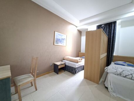Juffair, Apartments, Flats, Houses & Villas, BHD 50/month,  5 BR,  Bedspace, Full Room, Master Room, And Shutter Include Ewa  Free Wifi  Free Drinking Water
