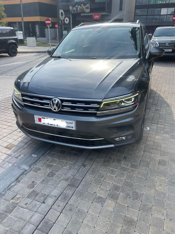 Salmaniya, Vehicles, Cars & Trucks , BHD 5400,  Volkswagen Tiguan SE,  2018,  Automatic,  69000 KM,  Volkswagon Tiguan , 2.0 Ltr( Fully Loaded ) Urgent Sale