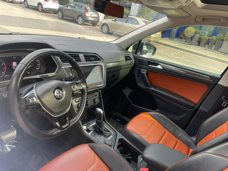 Salmaniya, Vehicles, Cars & Trucks , BHD 5400,  Volkswagen Tiguan SE,  2018,  Automatic,  69000 KM,  Volkswagon Tiguan , 2.0 Ltr( Fully Loaded ) Urgent Sale