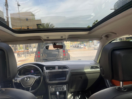 Salmaniya, Vehicles, Cars & Trucks , BHD 5400,  Volkswagen Tiguan SE,  2018,  Automatic,  69000 KM,  Volkswagon Tiguan , 2.0 Ltr( Fully Loaded ) Urgent Sale