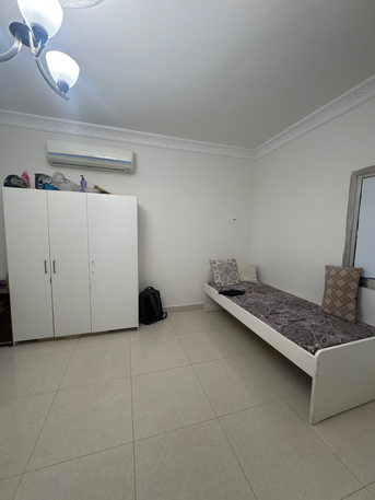 Al Malaz, Bedspace For Rent, SAR 850/month,  Executive Bed Space - Very Clean Flat