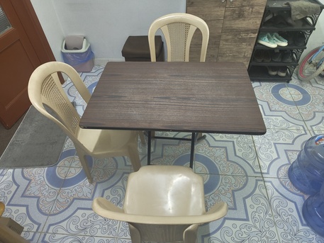 Al Murabba, Furniture, SAR 200,  Dining Table With 3 Chairs For Sale 🪑