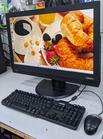 Manama, Computers, BHD 83,  Lenovo Core I5 All-in-One Computer 8GB Ram Built In Camera,Speaker, WIFI 24" FHD Display