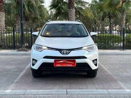 Muharraq, Vehicles, Cars & Trucks , BHD 1,  Toyota RAV4,  2018,  Automatic,  127000 KM,