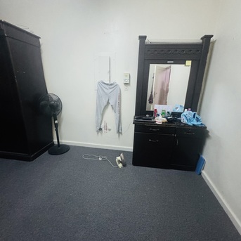 Khobar, Appliances, SAR 800,  Bed Set King Size And Queen Size Cupbord Price Negotiable