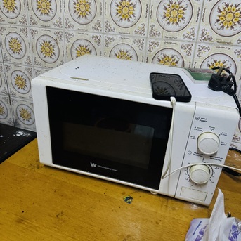 Khobar, Appliances, SAR 800,  Bed Set King Size And Queen Size Cupbord Price Negotiable