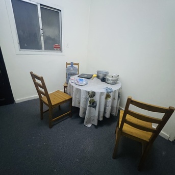 Khobar, Appliances, SAR 800,  Bed Set King Size And Queen Size Cupbord Price Negotiable