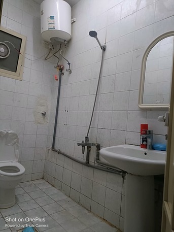 Dammam, Rooms for Rent, SAR 1400/month,  Furnished,  000 Sq. Meter,  WE ARE OFFERING ROOM WITH BATHROOM AND KITCHEN