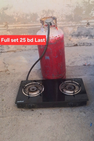 Manama, Appliances, BHD 25,  Clynder With Regulator Pipe Automatic Stove 25 Bd Msg 3670 8372 Wts Ap No Call
