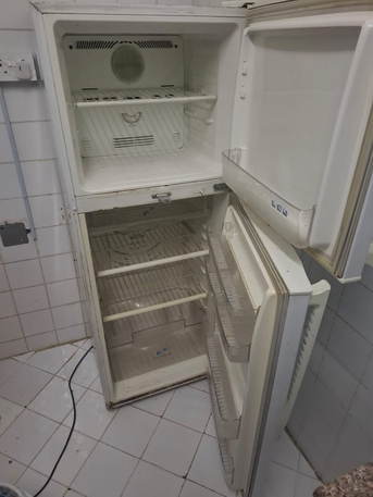 Dammam, Appliances, SAR 650,  Samsung Double Door Fridge Goodcondition Available For Sale