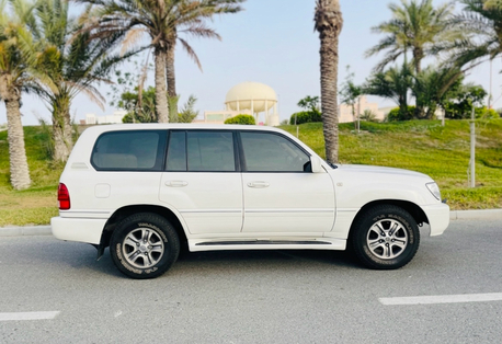 Ras Rumman, Vehicles, Cars & Trucks , BHD 1,  Lexus LX,  2003,  Automatic,  426000 KM,   470 -  - Power With Luxury - Well Maintained