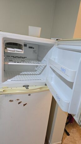 Riyadh, Appliances, SAR 400,  Selling LG Refrigerator