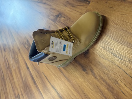 Dubai, Businesses For Sale, Safety Vests Shoes And Googles For Sale