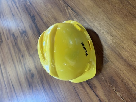 Dubai, Businesses For Sale, Safety Vests Shoes And Googles For Sale