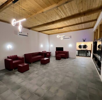 Manama, Holiday/Vacation Rentals, BHD 25/day,  1 BR,  🏊&zwj;♀️🏡 Pool Chalet Reservation &ndash; Sunday Night