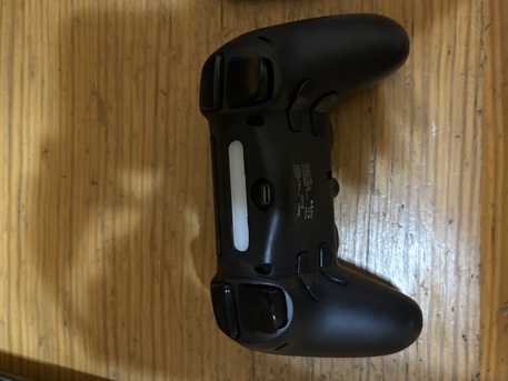 Khobar, Electronics, SAR 200,  Steelplay Wireless Controller For PS4/PS5 - Like New (Gold)