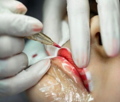 Los Angeles, Beautician, Wake Up Glamorous Every Day With Permanent Lip Makeup!