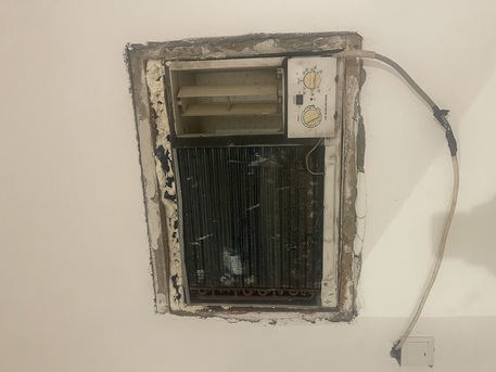 Dammam, Air Conditioners, SAR 1600,  Window AC 2 Quantity Each 500 SAR And Refrigerator Is 600