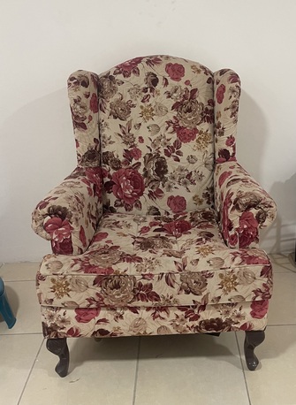 Dammam, Household Items, SAR 1500,  Wardrobe Beset Dressing Table Sofa Chair Drawer  Stove And Cylinder