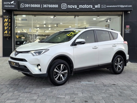 Manama, Vehicles, Cars & Trucks , BHD 6900,  Toyota RAV4,  2017,  Automatic,  70000 KM,   Full Option