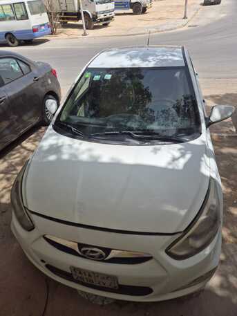 Al Shemaysi, Vehicles, Cars & Trucks , SAR 25000,  Hyundai Accent White,  2017,  Automatic,  238000 KM,  Hyundai Accent   &ndash; White &ndash; For Sale
