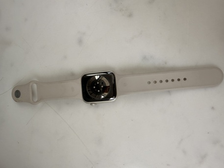 Riyadh, Electronics, SAR 1500,  Used Apple Watch Series 9 (GPS, 45mm)