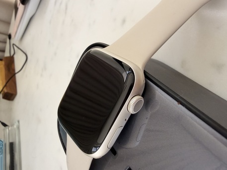 Riyadh, Electronics, SAR 1500,  Used Apple Watch Series 9 (GPS, 45mm)