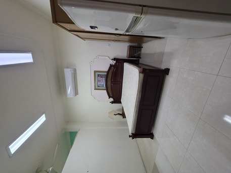 Juffair, Apartments, Flats, Houses & Villas, BHD 200/month,  1 BR,  @1BATHROOM Hall Kitchen With Electricity Fully Furnished