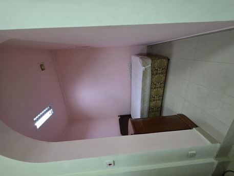 Juffair, Apartments, Flats, Houses & Villas, BHD 200/month,  1 BR,  @1BATHROOM Hall Kitchen With Electricity Fully Furnished