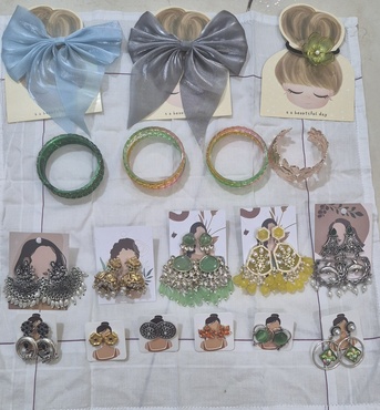 Hidd, Jewelry, BHD 30,  Moving Sale : 32 Women