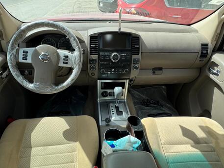 Riyadh, Vehicles, Cars & Trucks , SAR 22000,  Nissan Pathfinder,  2010,  Automatic,  318000 KM,   For Sale - SAR 22000