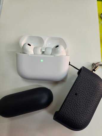Riyadh, Mobile Phones, SAR 700,  Apple AirPods Pro 3 For Sale