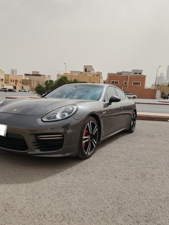 Riyadh, Vehicles, Cars & Trucks , Porsche Panamera,  2014,  258000 KM,   GTS