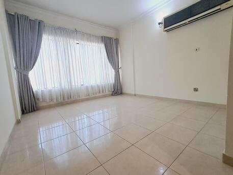 Manama, Apartments, Flats, Houses & Villas, BHD 270/month,  Furnished,  2 BR,  166 Sq. Meter,  Flat For Rent 3&2 Bhk