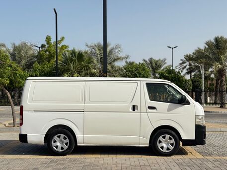 Riffa, Vehicles, Cars & Trucks , BHD 3400,  TOYOTA HIACE,  2013,  Manual,  264000 KM,  SINGLE OWNER