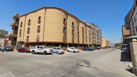 Akrabia, Apartments, Flats, Houses & Villas, SAR 750/month,  1 BR,  Furnished Executive Room In Bachelor Flat For Rent 750/PM Aqrabia (behind Tamimi), Khobar