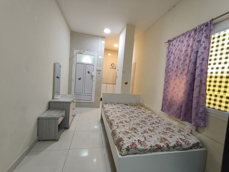 Hoora, Apartments, Flats, Houses & Villas, BHD 150/year,  1 BR,  Hoora:- Furnished Studio Flat On Rent With Ewa..